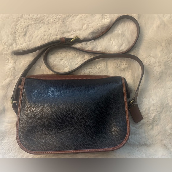 Vintage Brown and Black Coach Shelby Crossbody Bag Purse - Picture 7 of 7